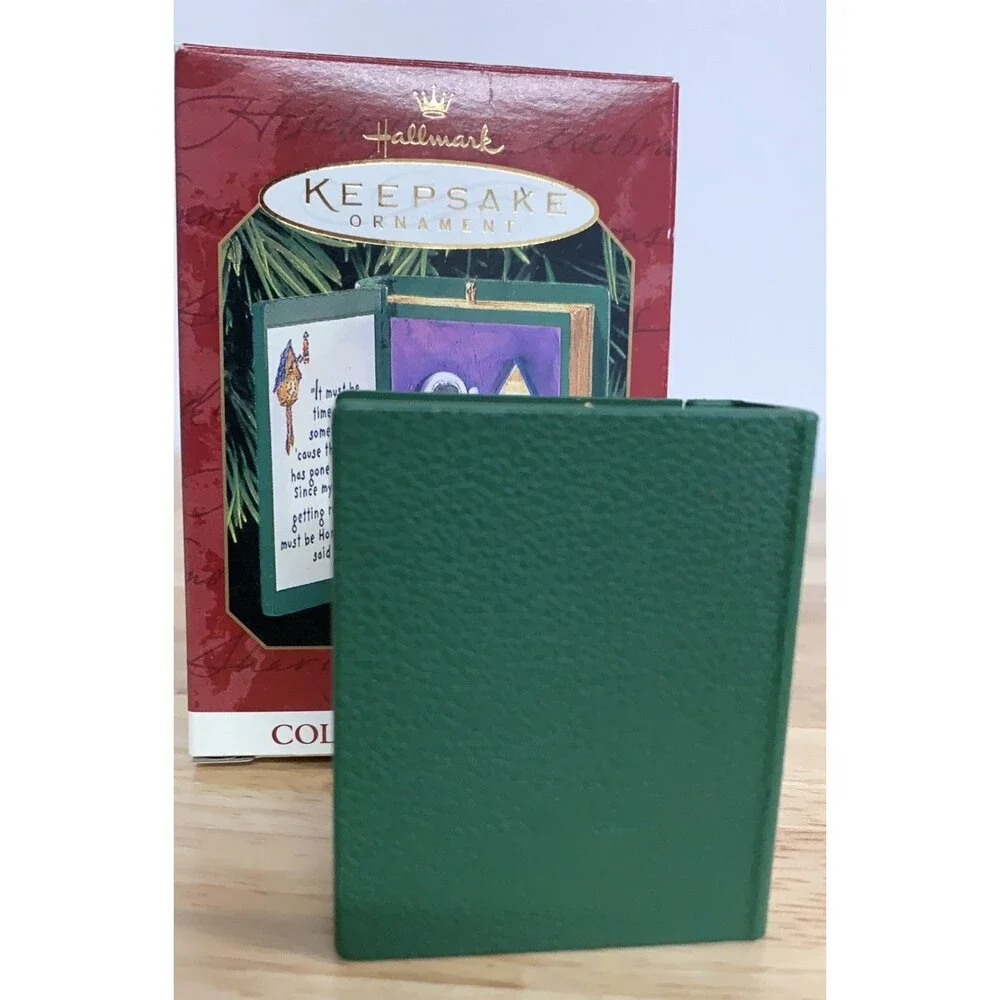 1999 Hallmark Keepsake Ornament Winnie The Pooh Honey Time Collector’s Series